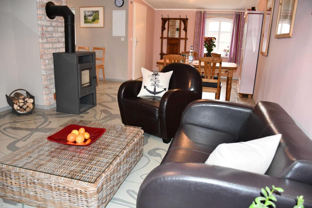 Schoene Ferienwohnungen In Sassnit Sassnitz Chambre photo
