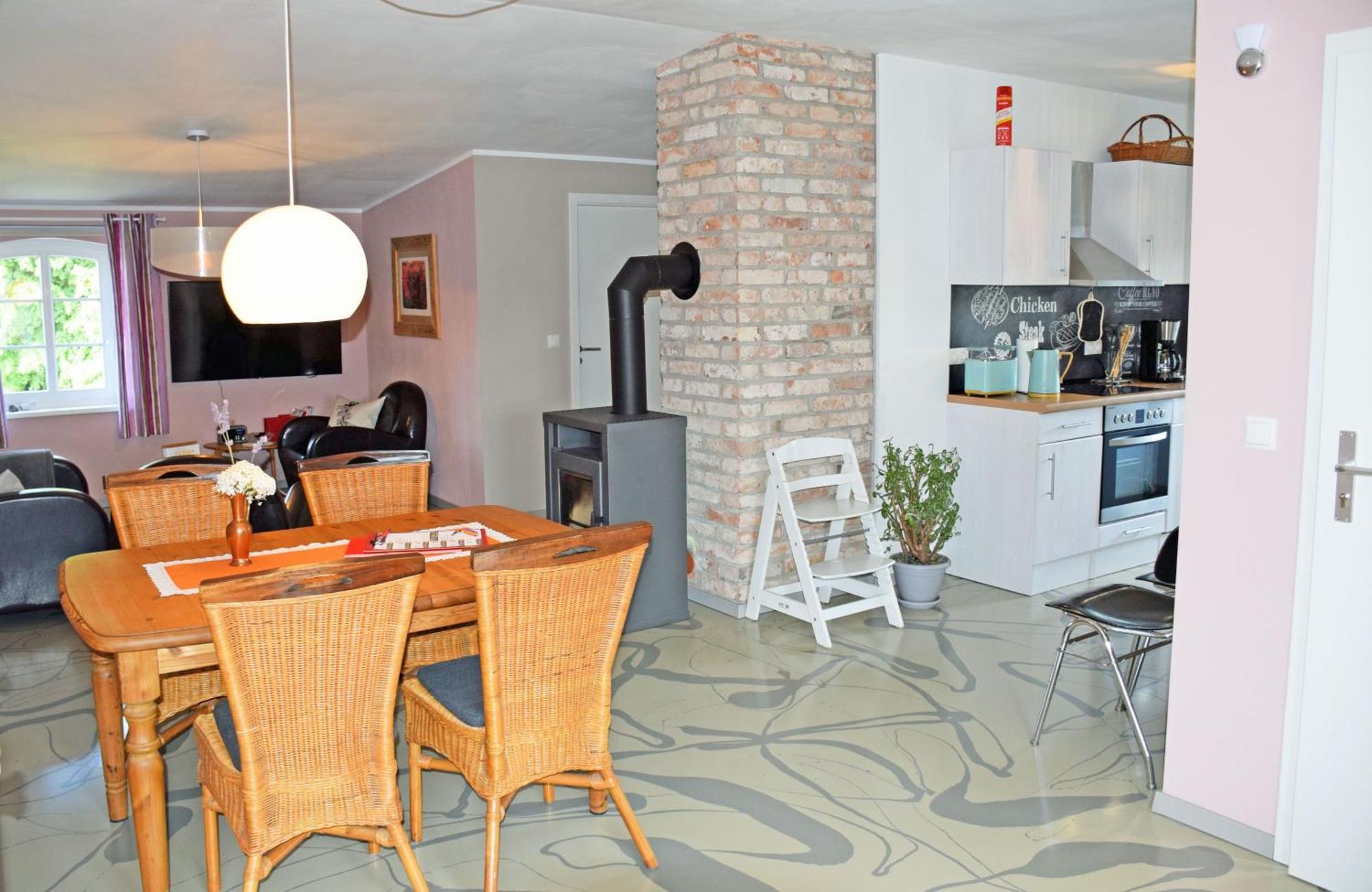 Schoene Ferienwohnungen In Sassnit Sassnitz Extérieur photo