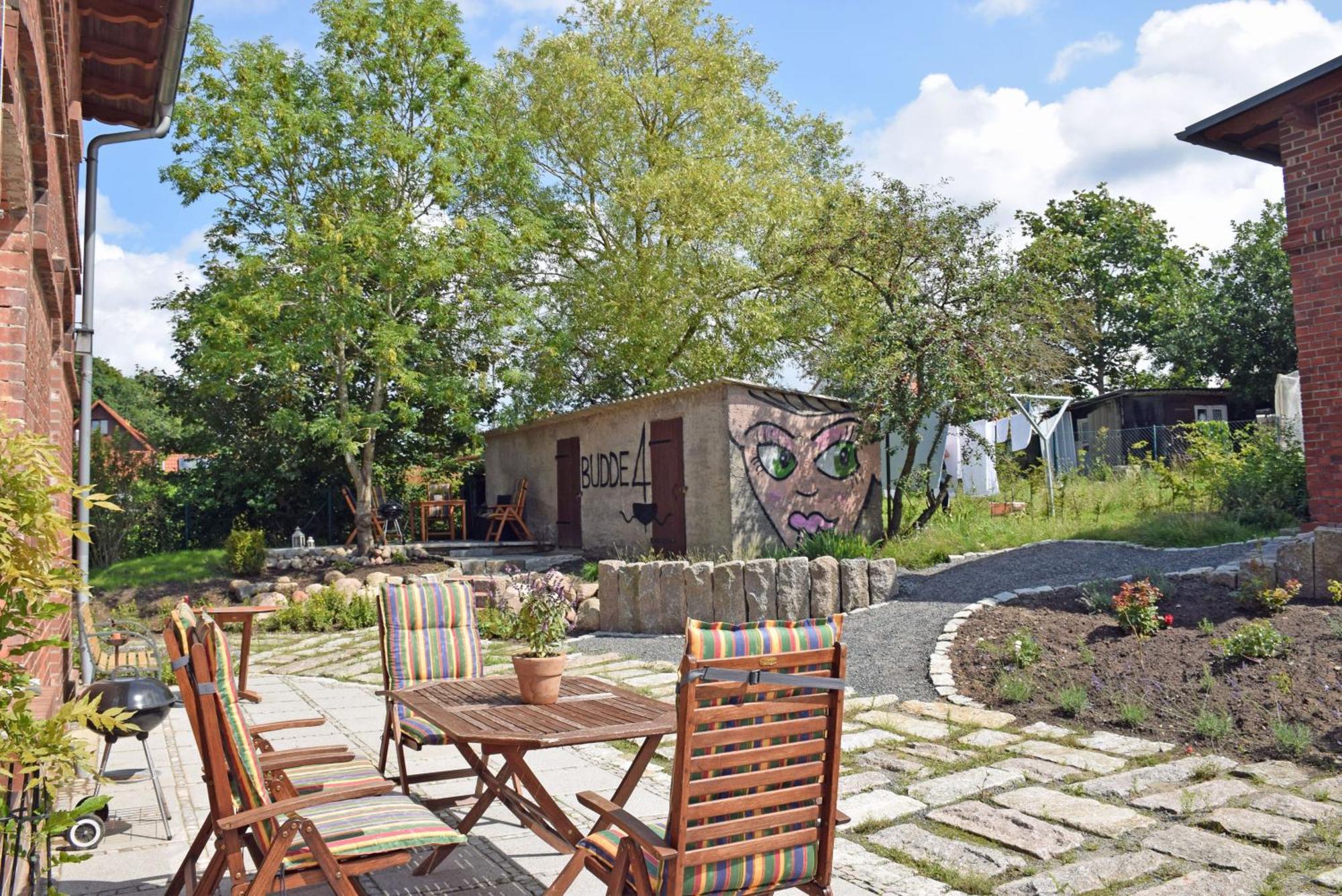 Schoene Ferienwohnungen In Sassnit Sassnitz Extérieur photo